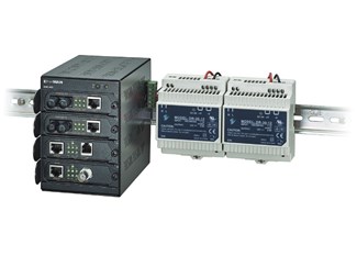 Chassi for 4stk mediakonvertere med 2x DIN-monterte nettagg