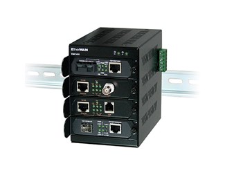 Chassi for 4stk mediakonvertere med 2x DIN-monterte nettagg