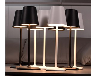 Hvit Dimbar LED bordlampe