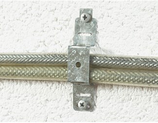 Metalclips för kabelmontage 56x20x8mm