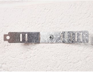 Metalclips för kabelmontage 56x20x8mm