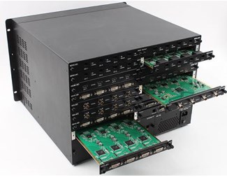 Baseenhet Multi-format 1–8 in og 1–8 ut kort, 19" rack 4HE