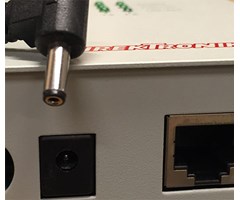 230 V strømadapter til 5 V DC 1,3 mm
