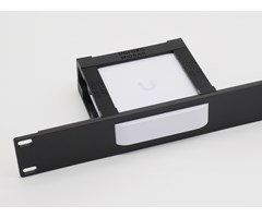 1U Svart 19" panel og feste, Ubiquiti UXG og UniFi Express