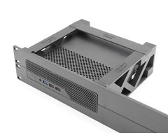 Svart 19" panel med brakett til MiniSforum MS01-MSA1 2U